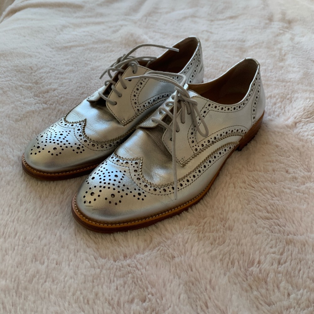 Silver banana republic Oxford shoes
